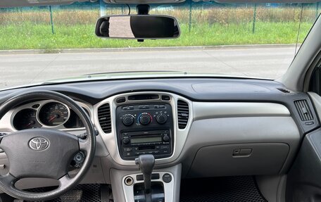 Toyota Highlander III, 2005 год, 1 350 000 рублей, 15 фотография