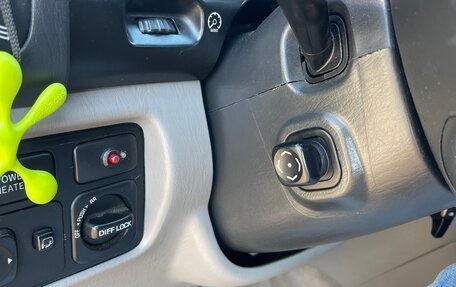 Toyota Land Cruiser 100 рестайлинг 2, 2004 год, 2 300 000 рублей, 1 фотография