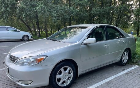 Toyota Camry V40, 2002 год, 560 000 рублей, 1 фотография
