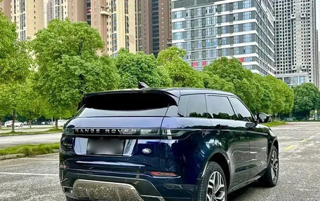 Land Rover Range Rover Evoque II, 2022 год, 2 420 000 рублей, 5 фотография