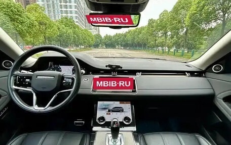 Land Rover Range Rover Evoque II, 2022 год, 2 420 000 рублей, 10 фотография