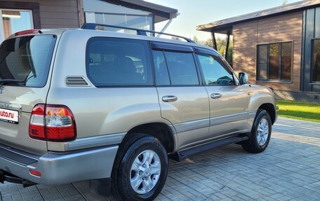 Toyota Land Cruiser 100 рестайлинг 2, 2006 год, 2 600 000 рублей, 6 фотография