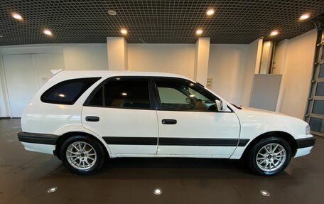 Toyota Sprinter VIII (E110), 1999 год, 180 000 рублей, 2 фотография