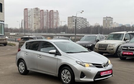 Toyota Auris II, 2013 год, 895 000 рублей, 1 фотография