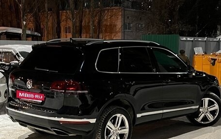Volkswagen Touareg III, 2017 год, 3 300 000 рублей, 3 фотография
