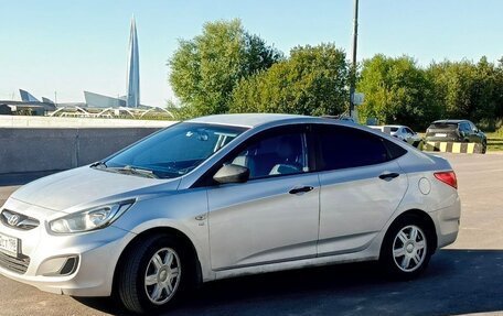 Hyundai Solaris II рестайлинг, 2013 год, 780 000 рублей, 4 фотография