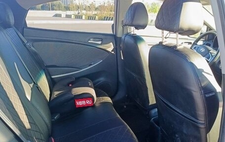 Hyundai Solaris II рестайлинг, 2013 год, 780 000 рублей, 5 фотография