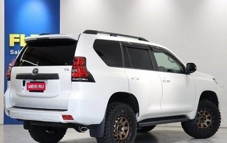 Toyota Land Cruiser Prado 150 рестайлинг 2, 2021 год, 3 732 000 рублей, 6 фотография