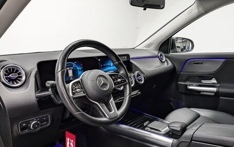 Mercedes-Benz GLA, 2020 год, 3 290 000 рублей, 15 фотография