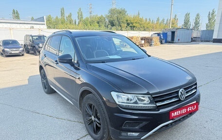 Volkswagen Tiguan II, 2019 год, 2 400 000 рублей, 2 фотография