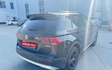 Volkswagen Tiguan II, 2019 год, 2 400 000 рублей, 3 фотография