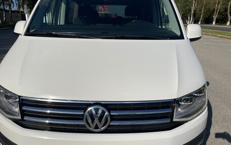 Volkswagen Caravelle T6 рестайлинг, 2018 год, 3 800 000 рублей, 11 фотография