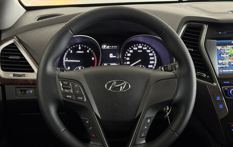 Hyundai Santa Fe III рестайлинг, 2016 год, 1 900 000 рублей, 13 фотография