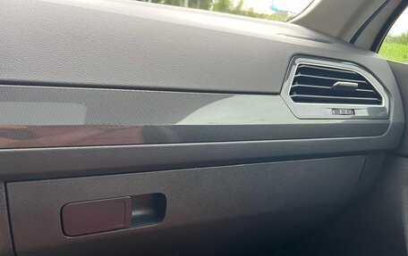 Volkswagen Tiguan II, 2017 год, 2 180 000 рублей, 4 фотография