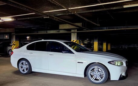 BMW 5 серия, 2015 год, 1 630 000 рублей, 4 фотография