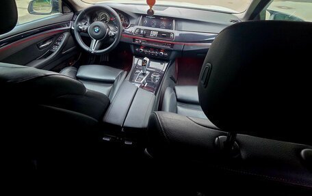 BMW 5 серия, 2015 год, 1 630 000 рублей, 8 фотография