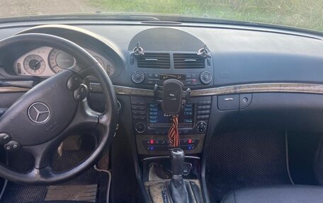 Mercedes-Benz E-Класс, 2006 год, 1 080 000 рублей, 3 фотография