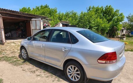 Volkswagen Polo VI (EU Market), 2011 год, 900 000 рублей, 4 фотография