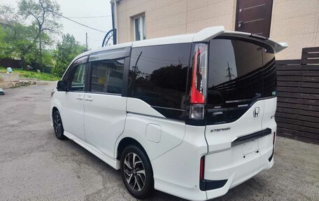 Honda Stepwgn IV, 2019 год, 2 650 000 рублей, 3 фотография