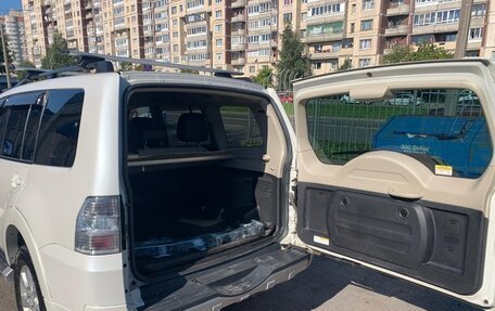 Mitsubishi Pajero IV, 2015 год, 2 300 000 рублей, 2 фотография