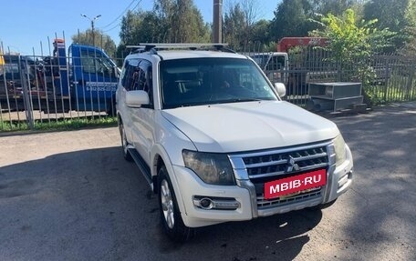 Mitsubishi Pajero IV, 2015 год, 2 300 000 рублей, 4 фотография