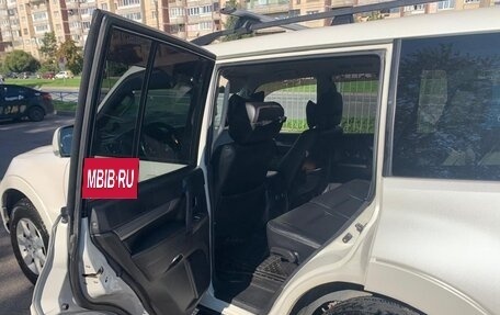 Mitsubishi Pajero IV, 2015 год, 2 300 000 рублей, 11 фотография