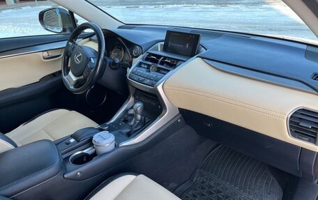 Lexus NX I, 2017 год, 2 350 000 рублей, 3 фотография