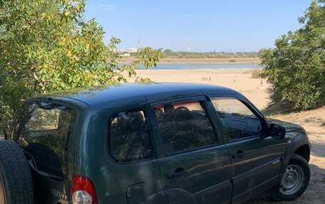 Chevrolet Niva I рестайлинг, 2011 год, 700 000 рублей, 6 фотография