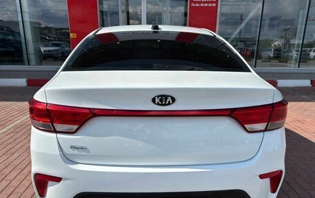 KIA Rio IV, 2017 год, 990 000 рублей, 6 фотография