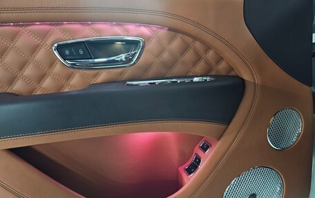 Bentley Bentayga I, 2022 год, 20 737 736 рублей, 8 фотография