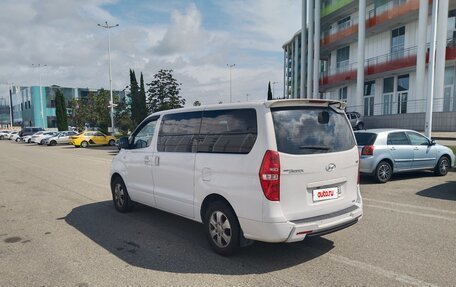 Hyundai Grand Starex Grand Starex I рестайлинг 2, 2016 год, 1 900 000 рублей, 5 фотография