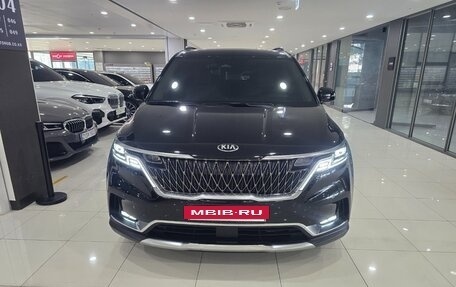 KIA Carnival, 2021 год, 2 800 000 рублей, 3 фотография