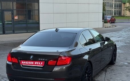BMW 5 серия, 2013 год, 1 800 000 рублей, 4 фотография