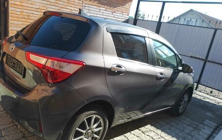 Toyota Vitz, 2018 год, 1 090 000 рублей, 8 фотография