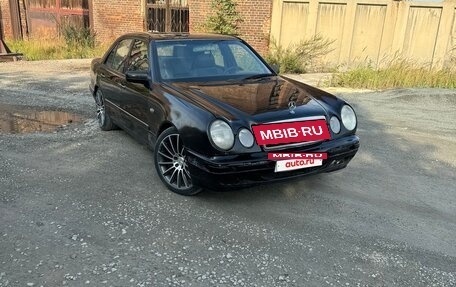 Mercedes-Benz E-Класс, 1997 год, 280 000 рублей, 2 фотография