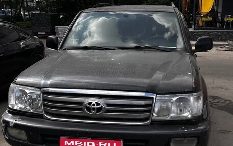 Toyota Land Cruiser 100 рестайлинг 2, 2005 год, 1 390 000 рублей, 1 фотография