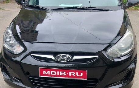 Hyundai Solaris II рестайлинг, 2014 год, 420 000 рублей, 1 фотография