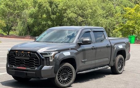 Toyota Tundra, 2023 год, 10 000 000 рублей, 1 фотография