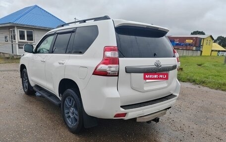 Toyota Land Cruiser Prado 150 рестайлинг 2, 2014 год, 2 998 000 рублей, 2 фотография