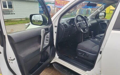 Toyota Land Cruiser Prado 150 рестайлинг 2, 2014 год, 2 998 000 рублей, 5 фотография