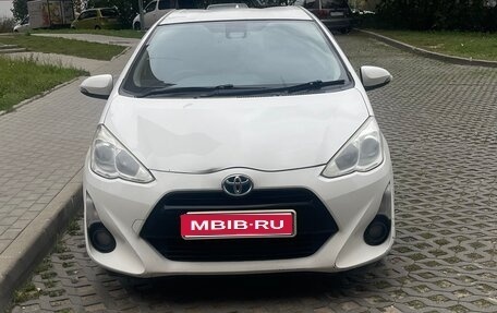 Toyota Aqua I, 2016 год, 760 000 рублей, 1 фотография