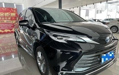 Toyota Sienna, 2022 год, 4 270 000 рублей, 1 фотография