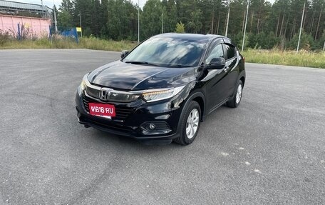 Honda Vezel, 2019 год, 2 000 000 рублей, 2 фотография