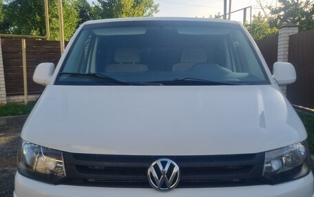 Volkswagen Transporter T5 рестайлинг, 2012 год, 1 750 000 рублей, 1 фотография