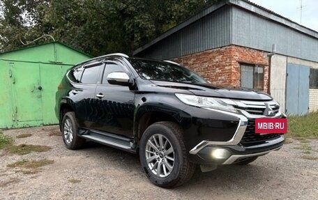 Mitsubishi Pajero Sport III рестайлинг, 2018 год, 3 000 000 рублей, 2 фотография
