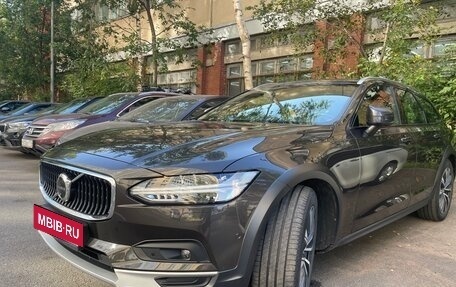 Volvo V90 Cross Country I рестайлинг, 2020 год, 5 850 000 рублей, 3 фотография