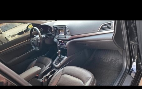 Hyundai Elantra VI рестайлинг, 2018 год, 1 530 000 рублей, 3 фотография