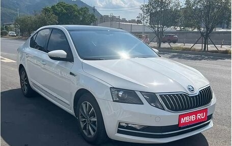 Skoda Octavia, 2021 год, 1 300 000 рублей, 1 фотография