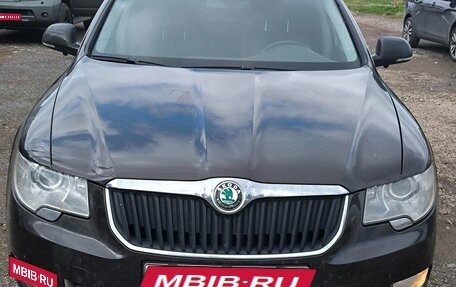 Skoda Superb III рестайлинг, 2012 год, 850 000 рублей, 1 фотография