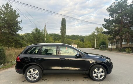 Volkswagen Touareg III, 2011 год, 1 780 000 рублей, 3 фотография